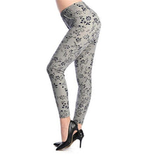 Load image into Gallery viewer, Pretty in Print Leggings